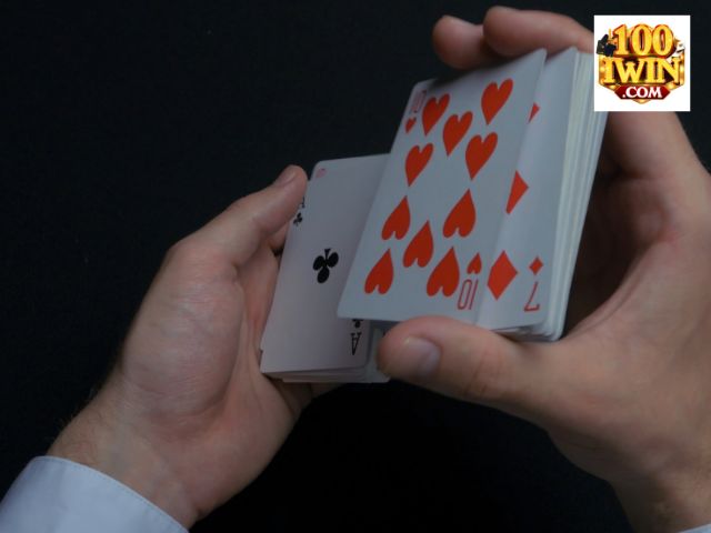 Hướng dẫn chơi tiến lên đếm lá Iwin chi tiết cho người mới
